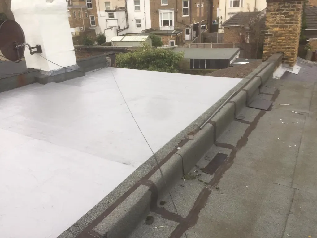 How Long Does Roof Felt Last in the UK?