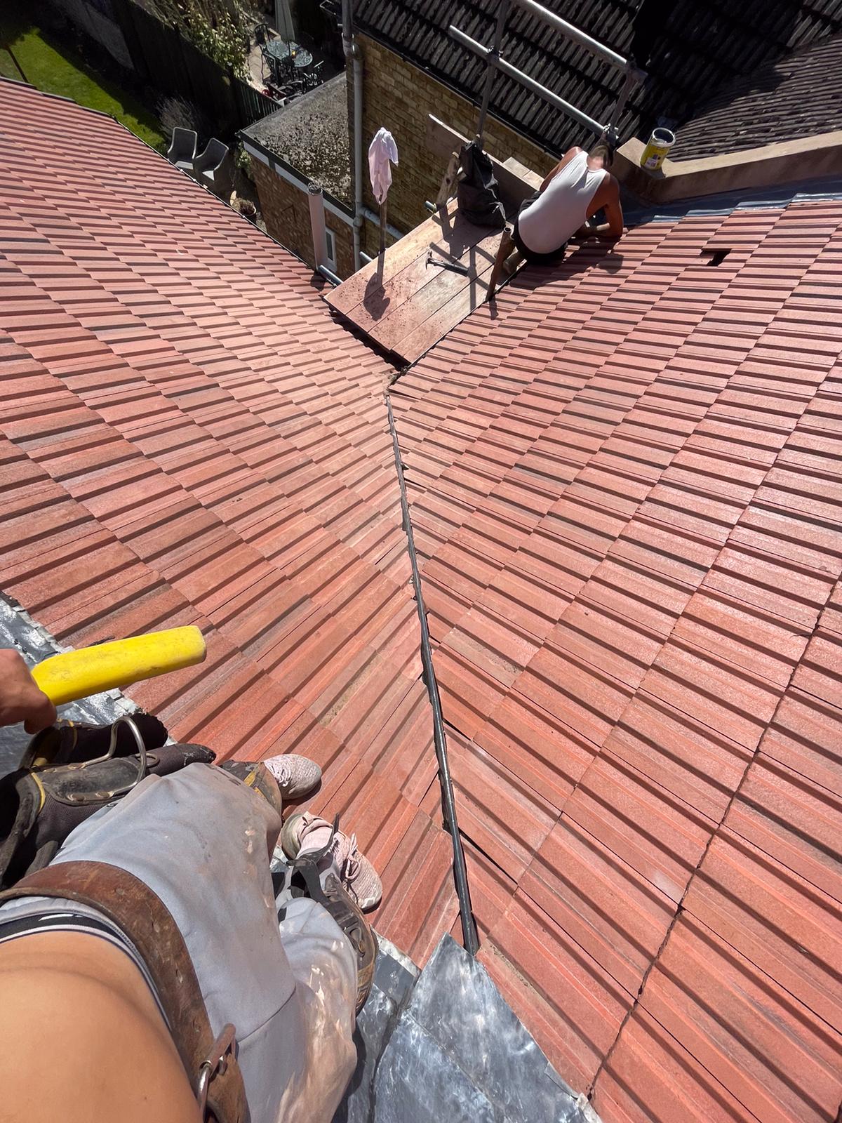 Roofers in Newington